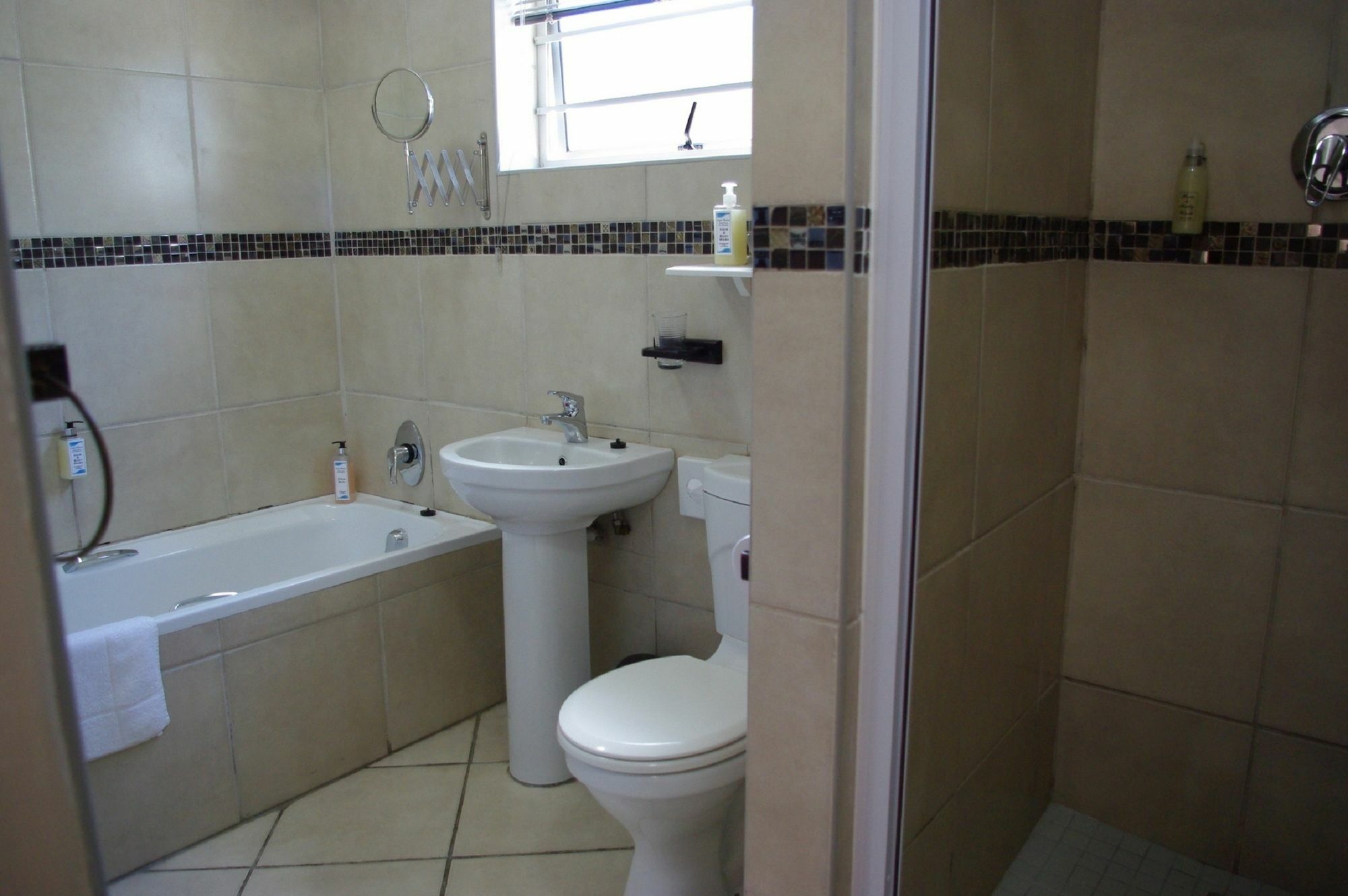 Aqua Marine Guest House Port Elizabeth Exterior photo