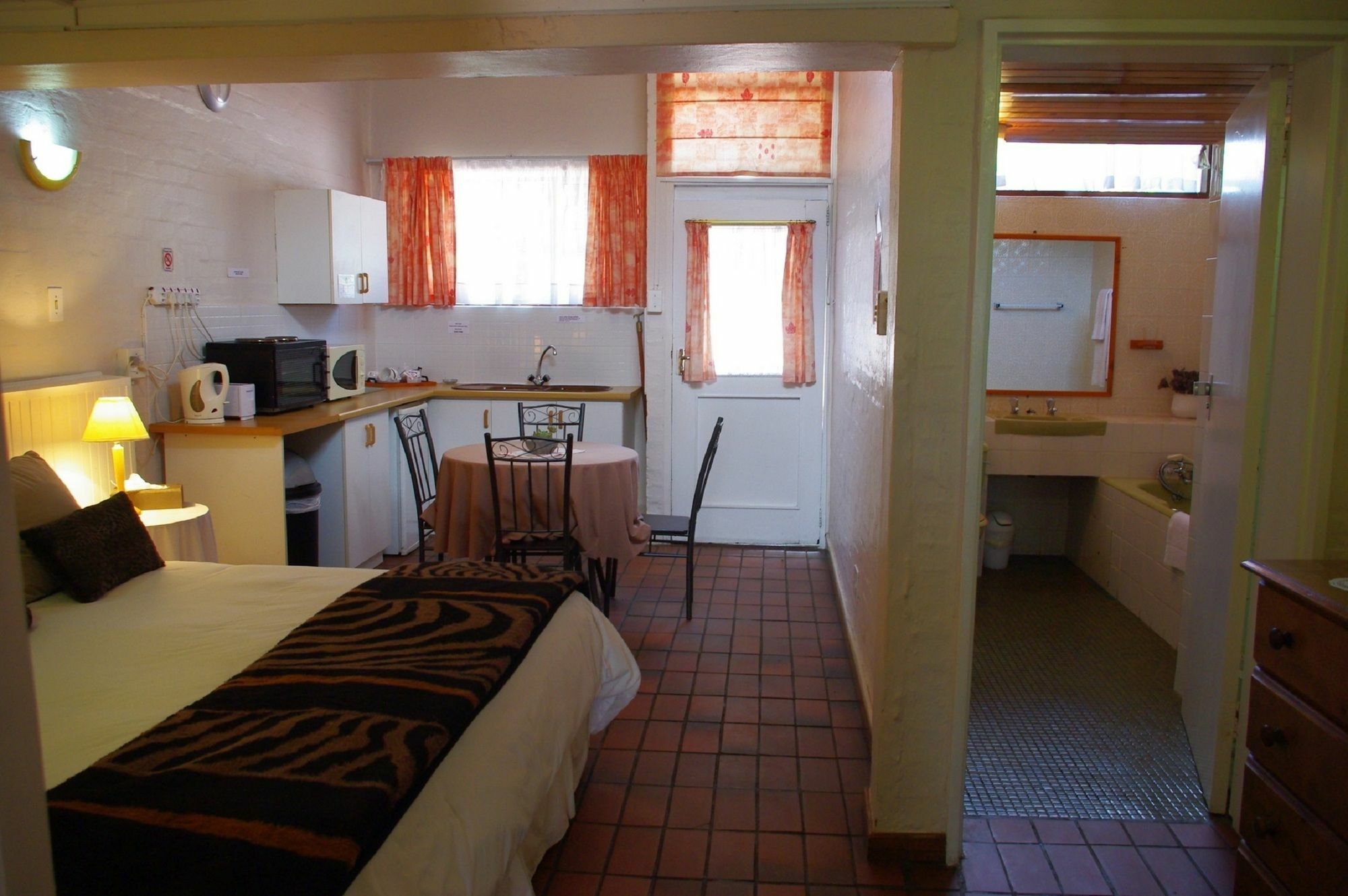 Aqua Marine Guest House Port Elizabeth Exterior photo