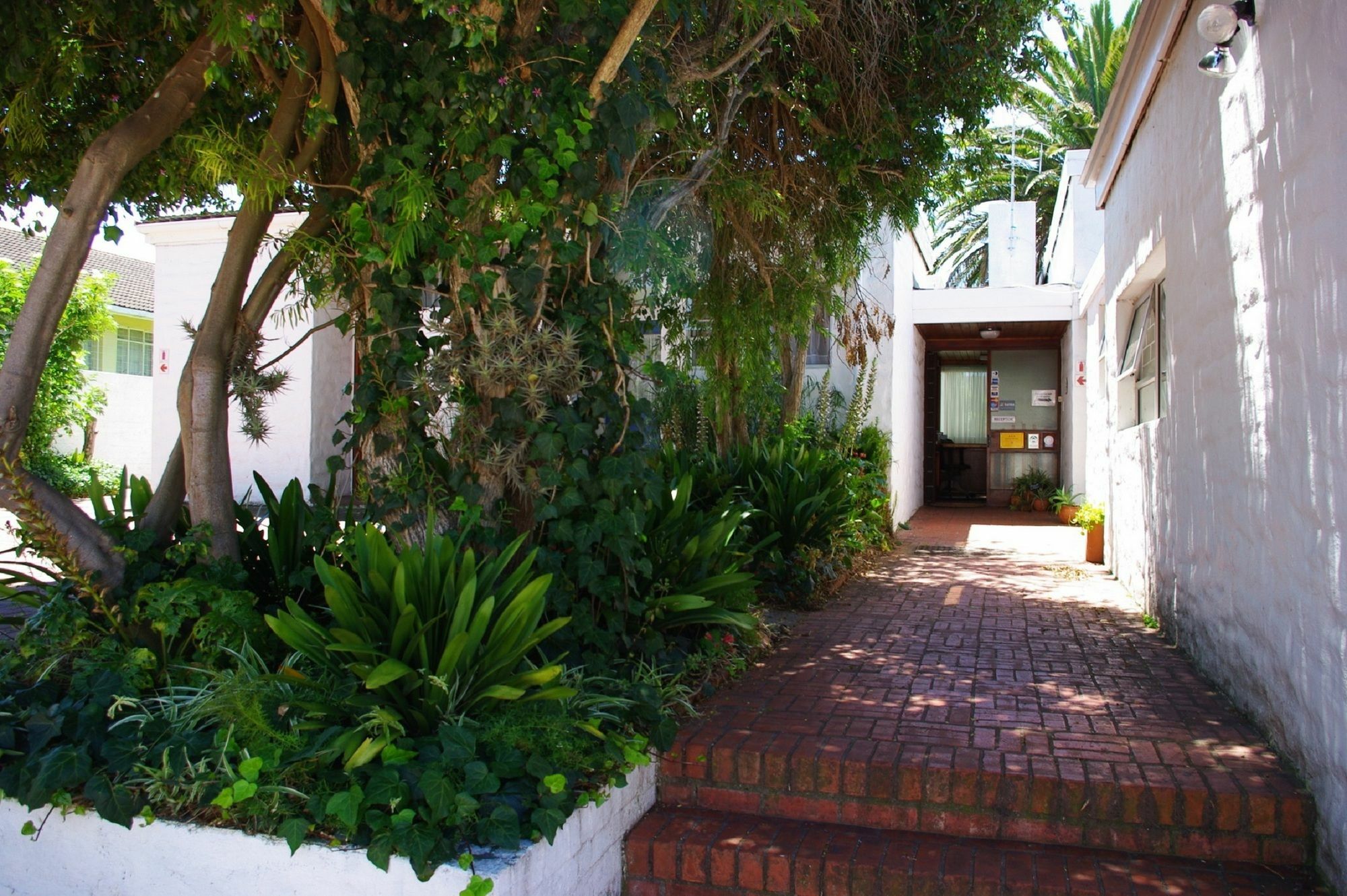 Aqua Marine Guest House Port Elizabeth Exterior photo